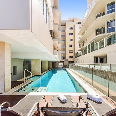Redvue Holiday Apartments Redcliffe Buitenkant foto