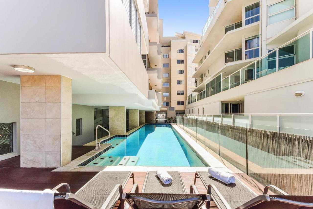 Redvue Holiday Apartments Redcliffe Buitenkant foto
