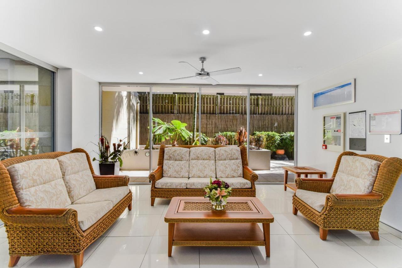 Redvue Holiday Apartments Redcliffe Buitenkant foto
