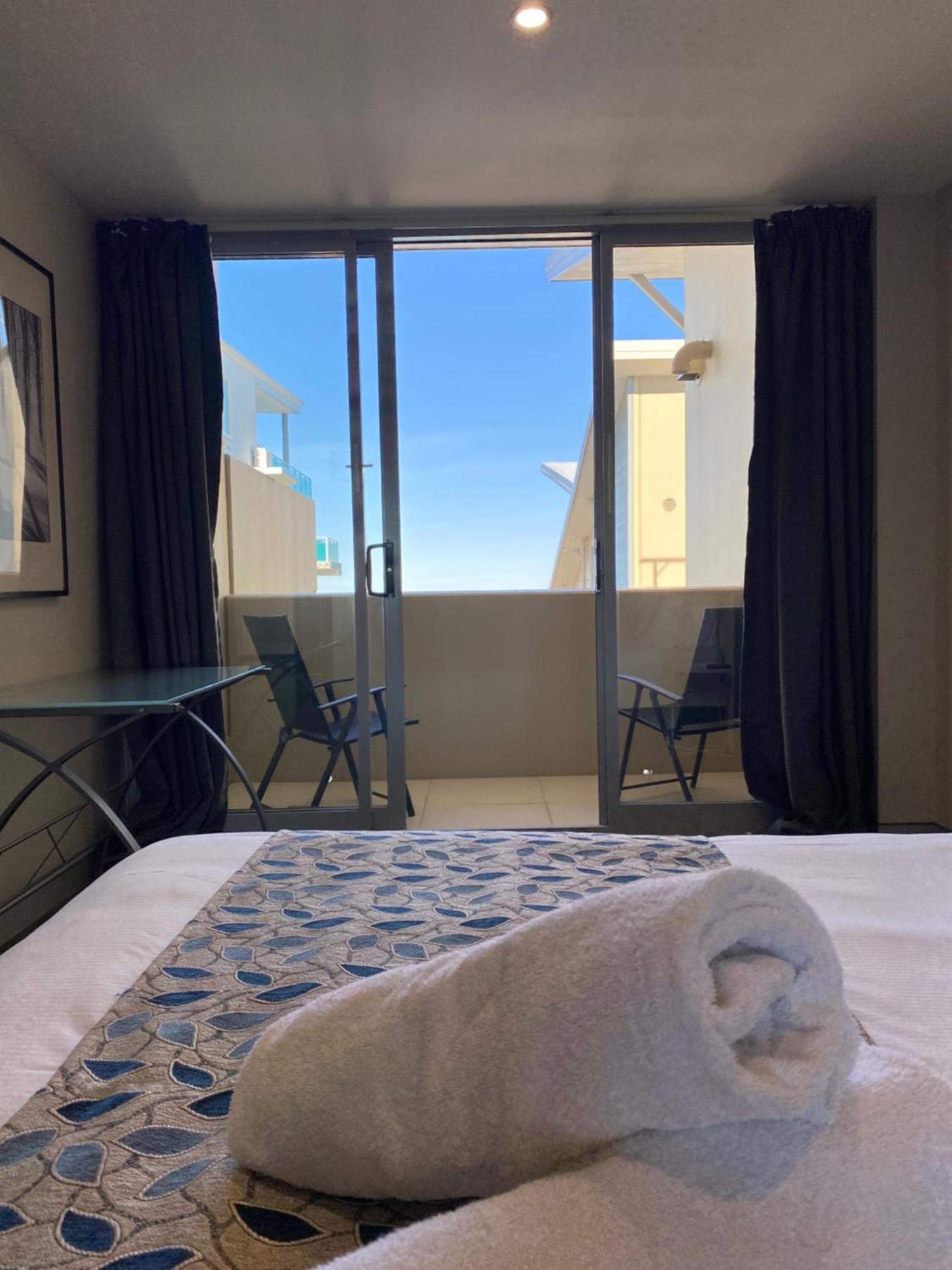 Redvue Holiday Apartments Redcliffe Buitenkant foto