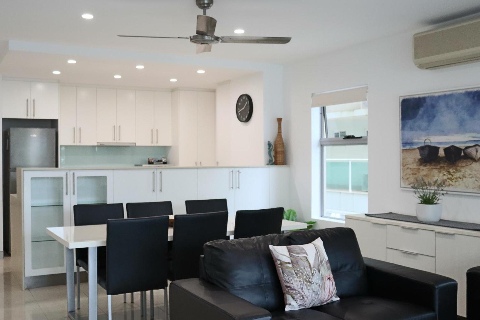 Redvue Holiday Apartments Redcliffe Buitenkant foto