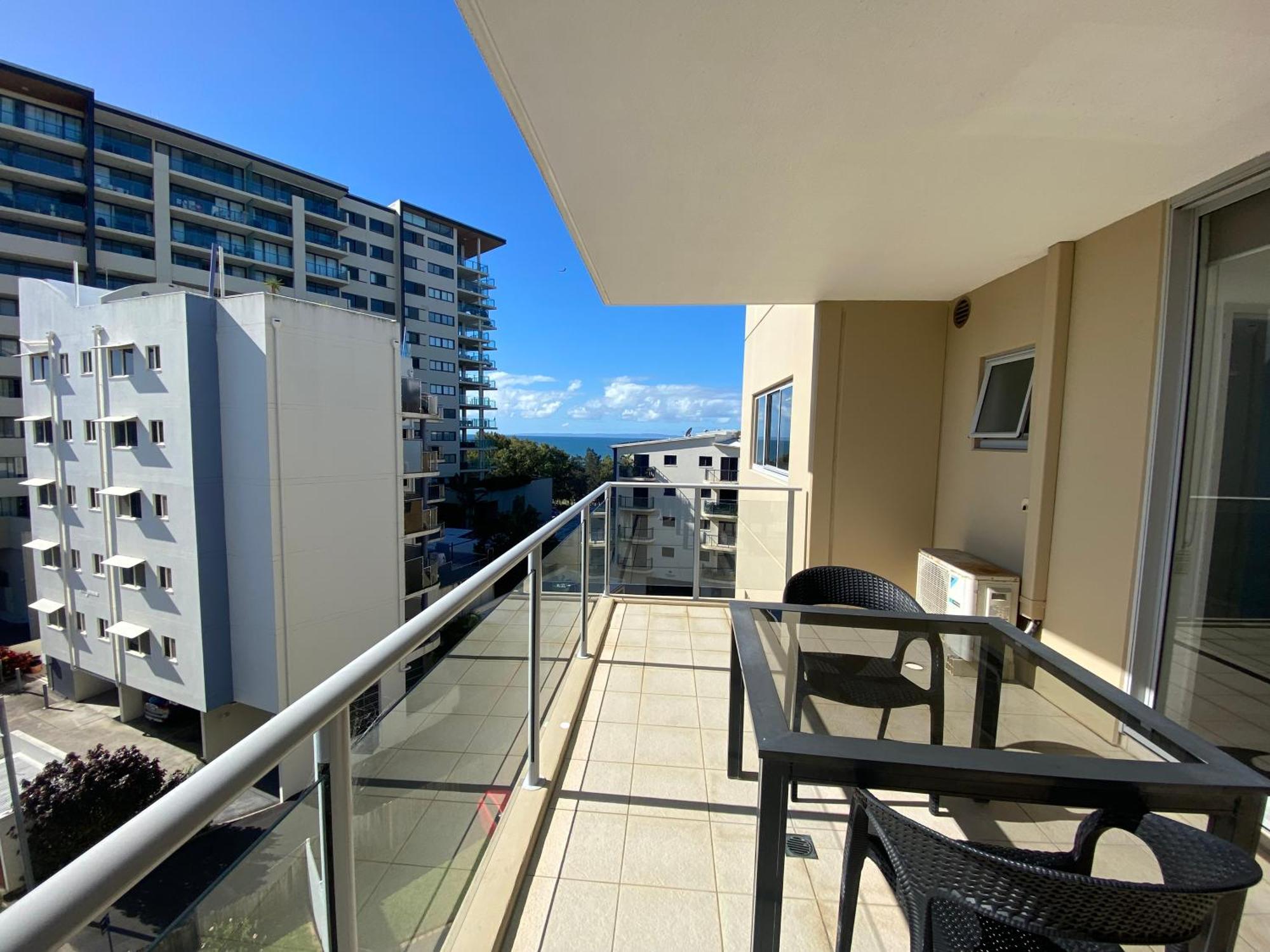 Redvue Holiday Apartments Redcliffe Buitenkant foto