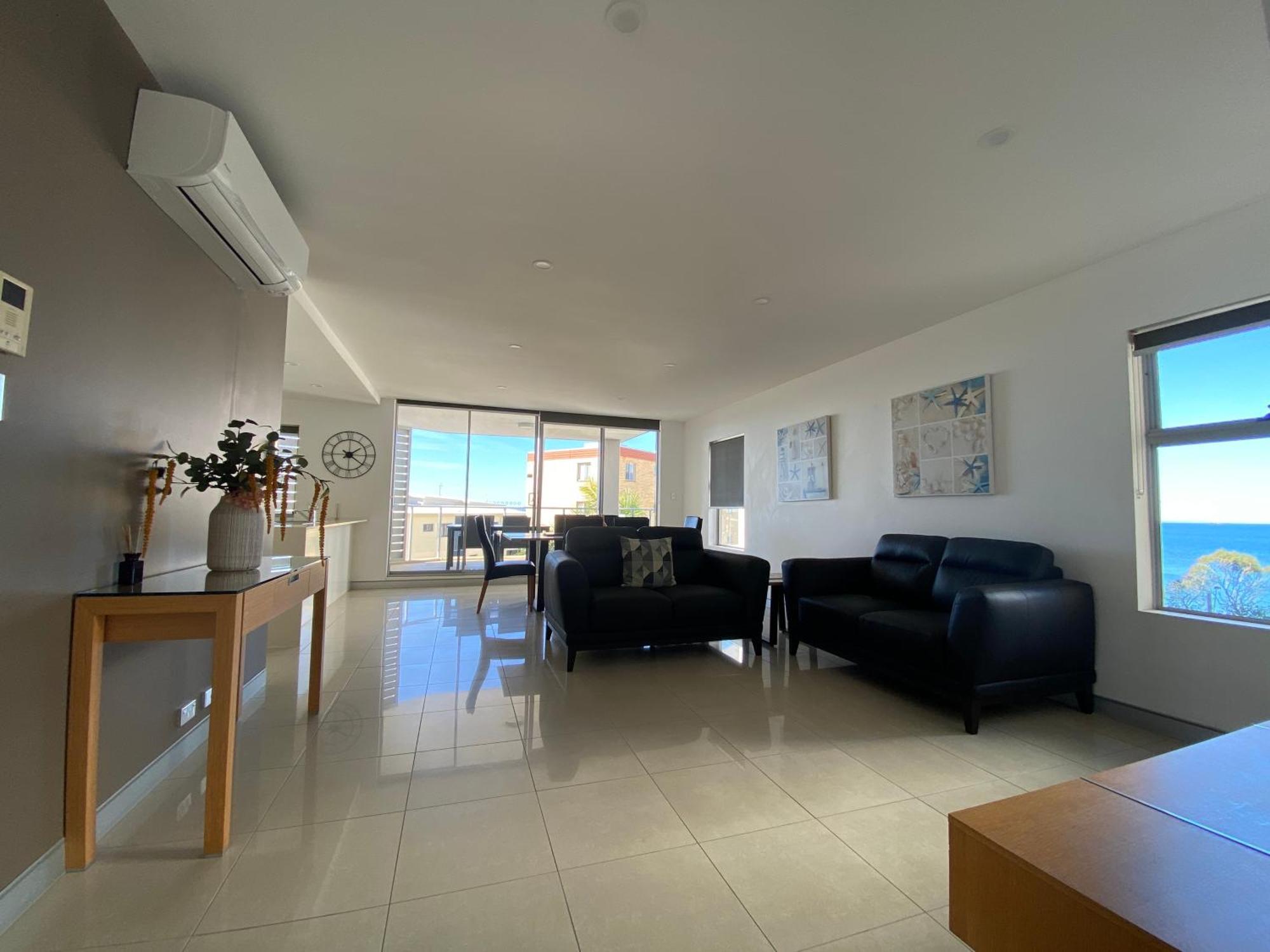 Redvue Holiday Apartments Redcliffe Buitenkant foto